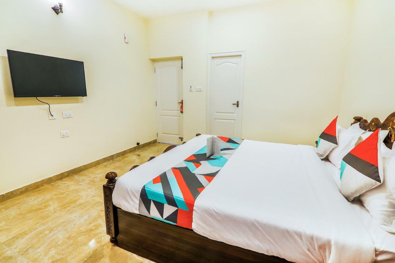אוטי Fabexpress Royal Hideway Resort מראה חיצוני תמונה